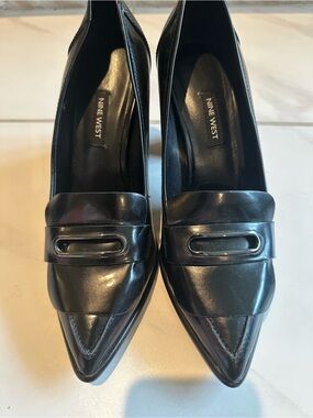 Nine West Black Pointed Leather Loafers with Decorative Strap